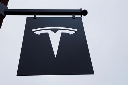 Tesla China sees 18% increase in new vehicle registrations By Investing.com