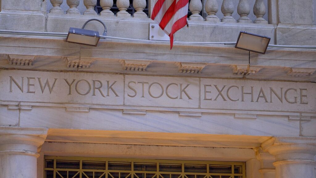 Weakness in Tech Stocks Drags the Overall Market Lower