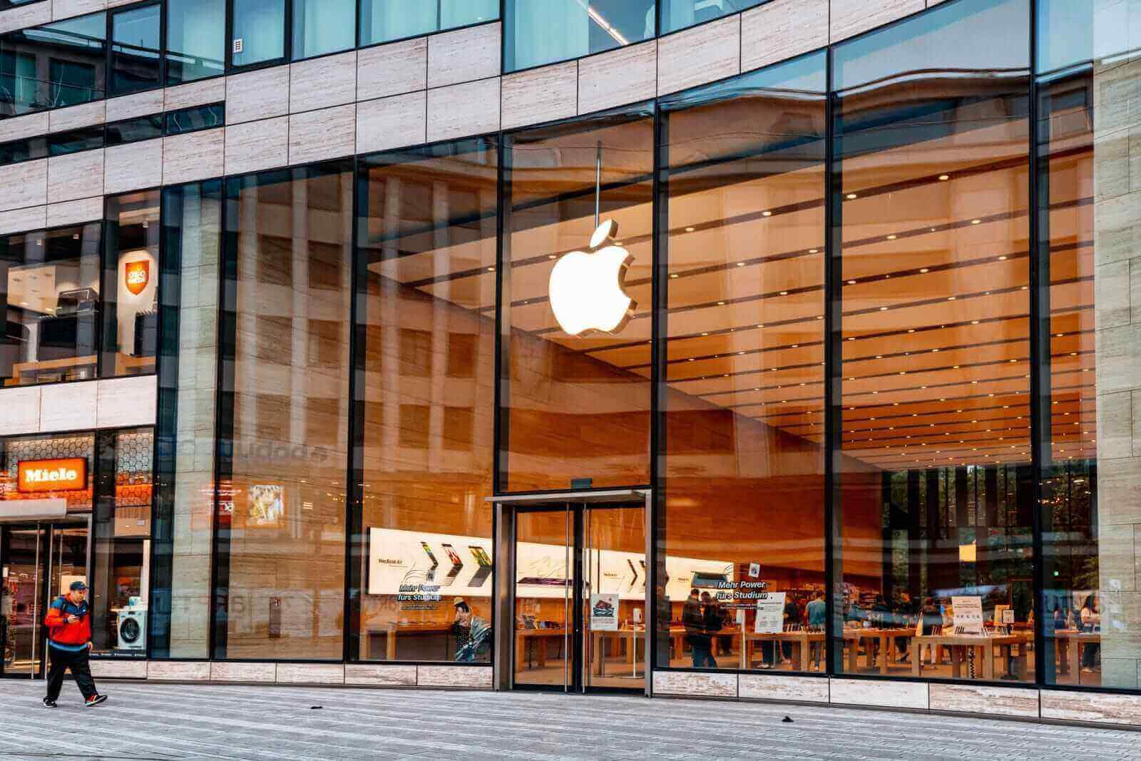Minimize Your Apple Stock Risk Before Earnings on July 31 with This 1 Options Strategy