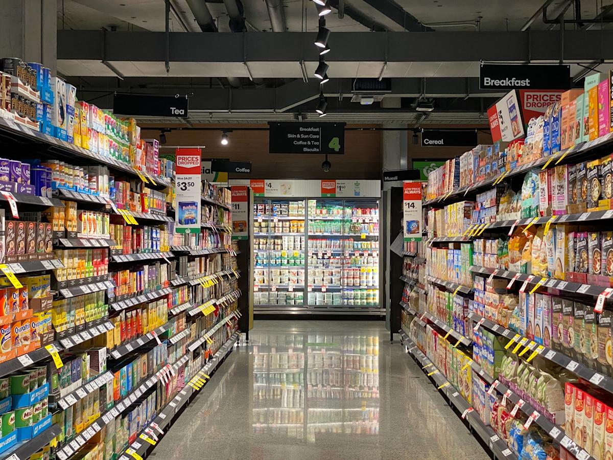 American People Are Shoping At Dollar Tree, Inc. (DLTR), Says Jim Cramer