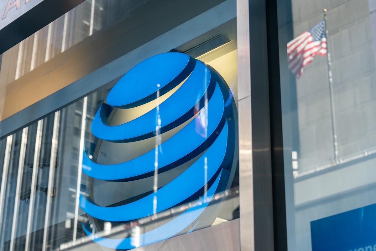 US Corporate Leverage Poised to Rise With $1 Trillion Deals Deluge