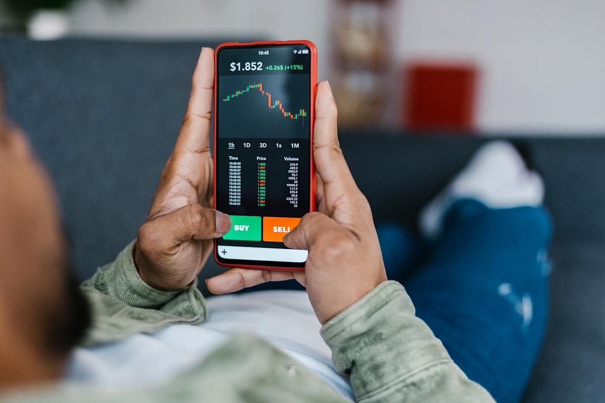 Robinhood Markets vs. Interactive Brokers