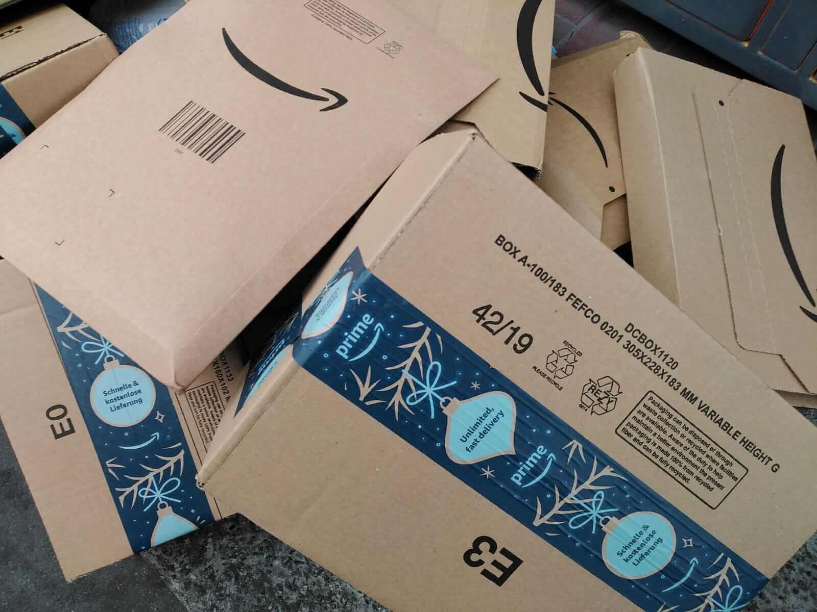 amazon holiday delivery boxes by Cineberg via iStock