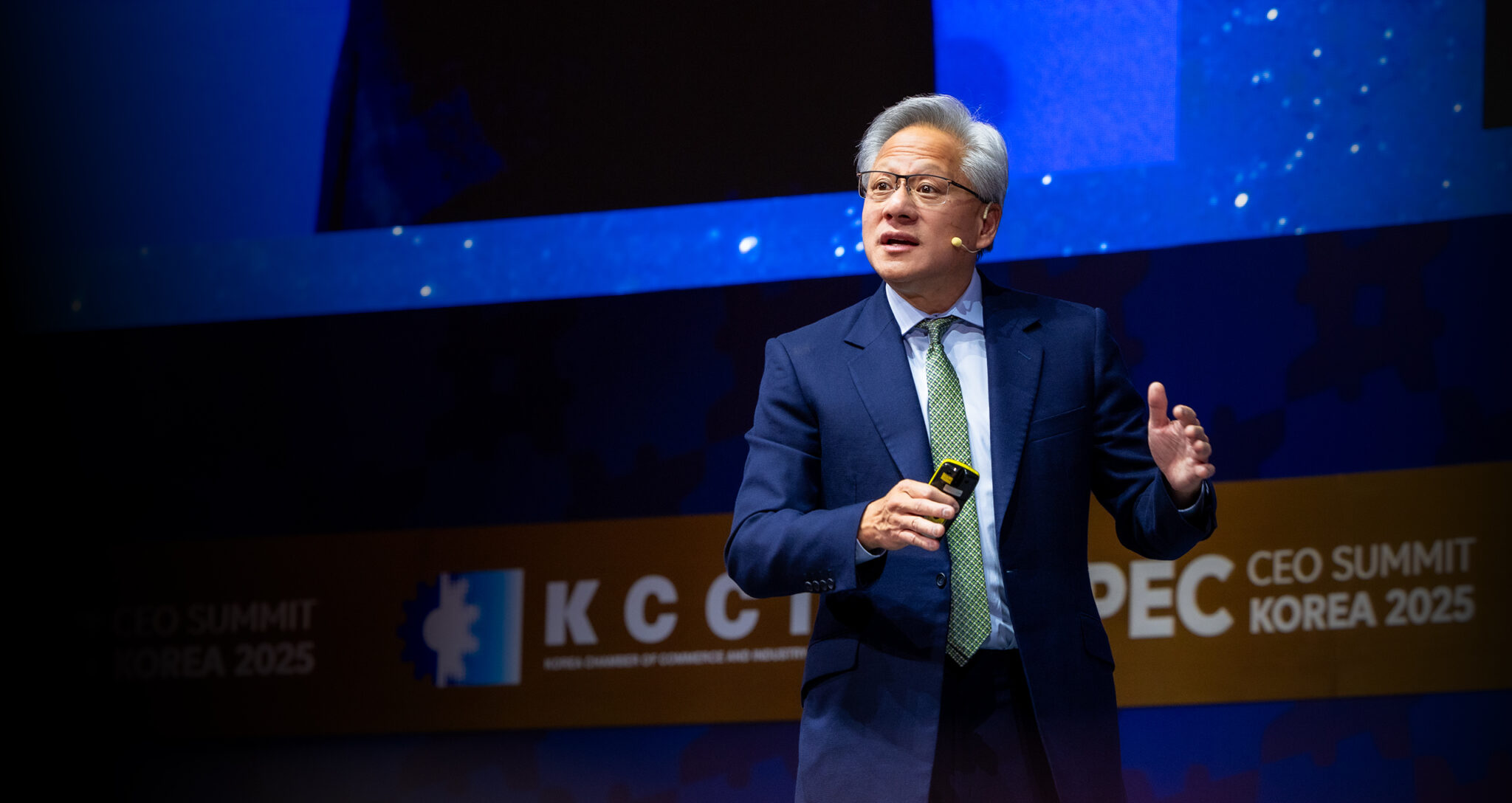 Korea Joins AI Industrial Revolution: NVIDIA CEO Jensen Huang Unveils Historic Partnership at APEC CEO Summit