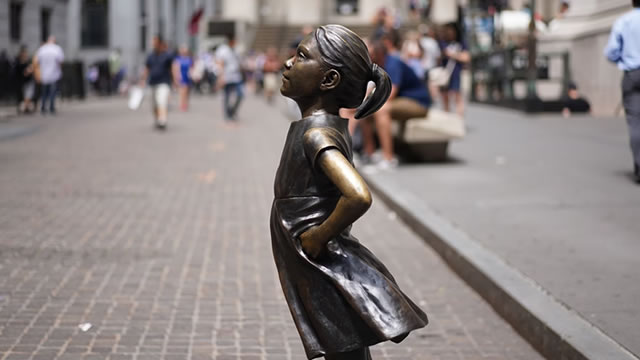 Wall St. concluded companies involved in the data center are paying too much to build: Jim Cramer